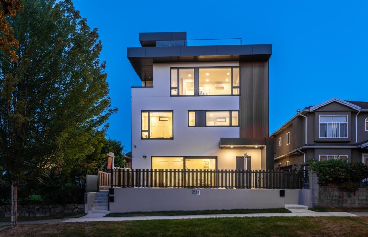 Photo 1 at 2 - 3428 Mons Drive, Renfrew Heights, Vancouver East