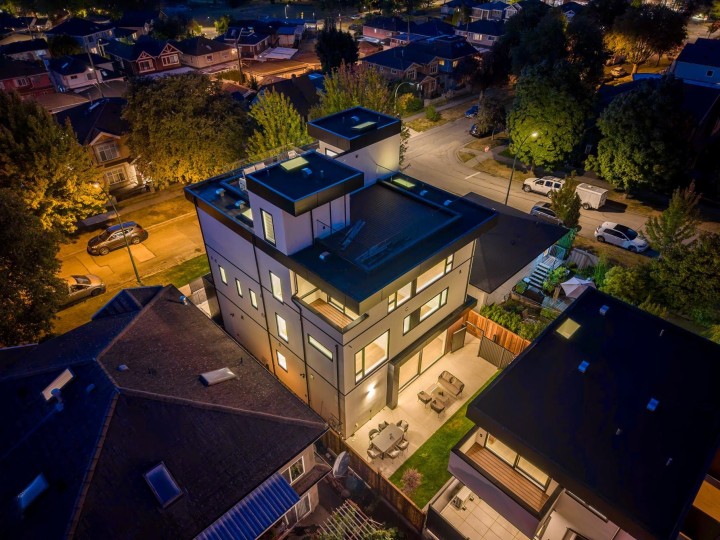 Photo 28 at 2 - 3428 Mons Drive, Renfrew Heights, Vancouver East