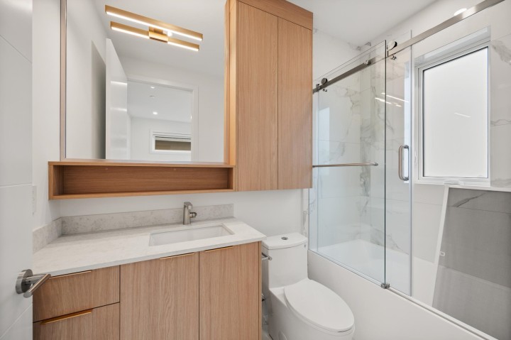 Photo 10 at 2 - 3428 Mons Drive, Renfrew Heights, Vancouver East