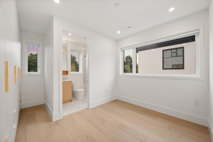 Photo 15 at 2 - 3428 Mons Drive, Renfrew Heights, Vancouver East