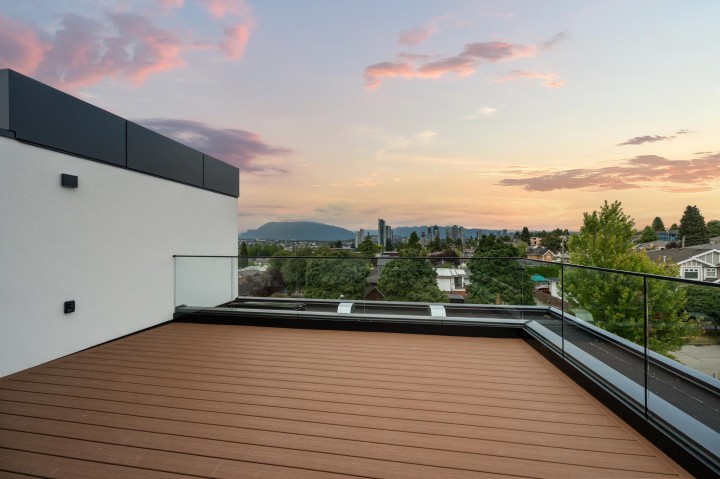 Photo 19 at 2 - 3428 Mons Drive, Renfrew Heights, Vancouver East