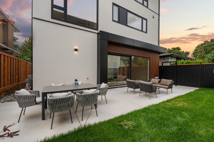Photo 21 at 2 - 3428 Mons Drive, Renfrew Heights, Vancouver East