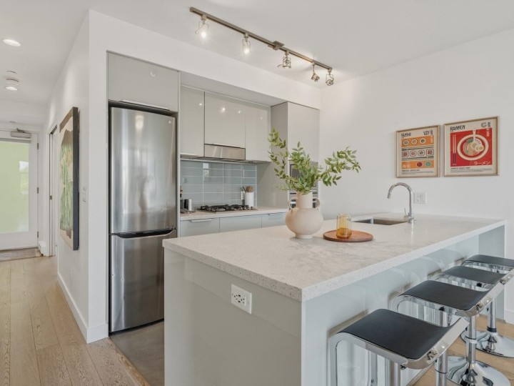 Photo 3 at 403 - 71 E Pender Street, Downtown VE, Vancouver East