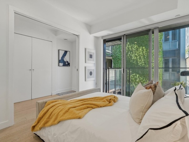 Photo 10 at 403 - 71 E Pender Street, Downtown VE, Vancouver East