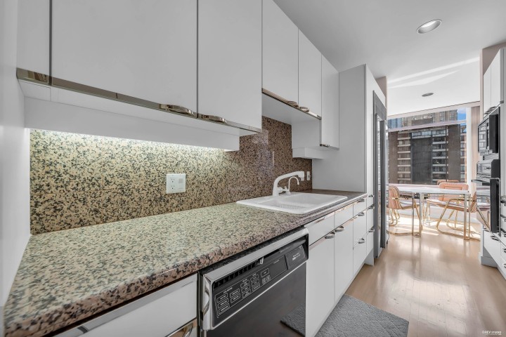 Photo 9 at 12B - 1500 Alberni Street, West End VW, Vancouver West