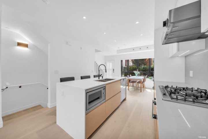 Photo 11 at 23 - 526 W 28th Avenue, Cambie, Vancouver West