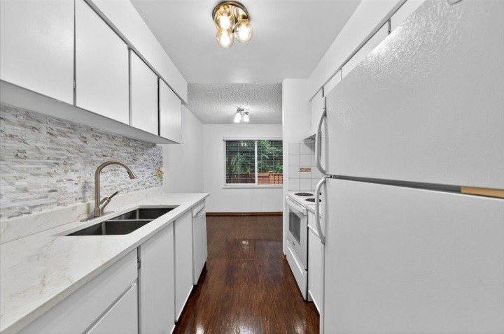 Photo 9 at 3438 Copeland Avenue, Champlain Heights, Vancouver East