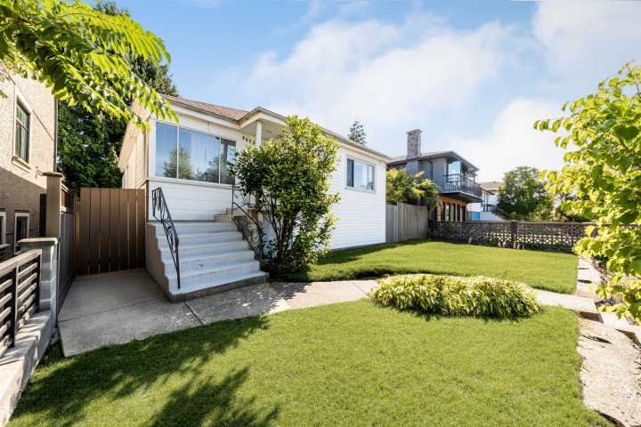 Photo 1 at 3378 E 26th Avenue, Renfrew Heights, Vancouver East