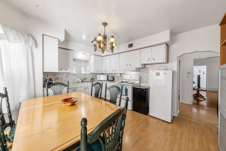 Photo 9 at 3378 E 26th Avenue, Renfrew Heights, Vancouver East