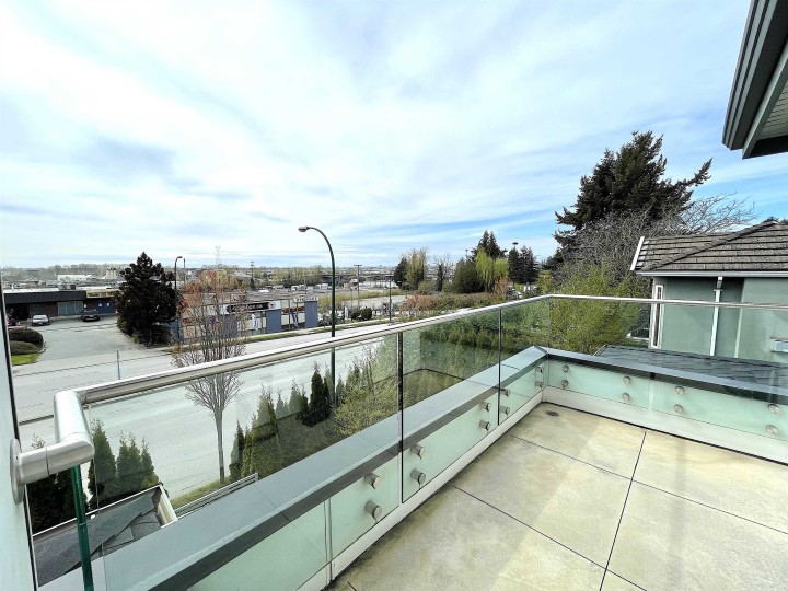 Photo 18 at 1633 Se Marine Drive, Fraserview VE, Vancouver East