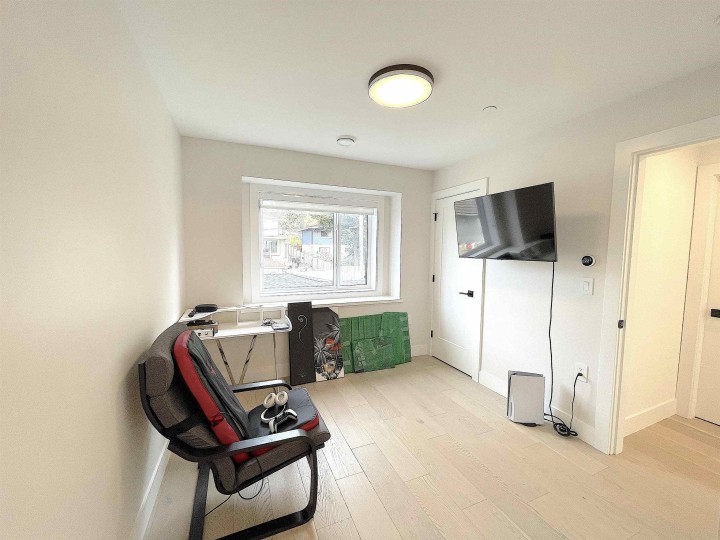 Photo 19 at 1633 Se Marine Drive, Fraserview VE, Vancouver East