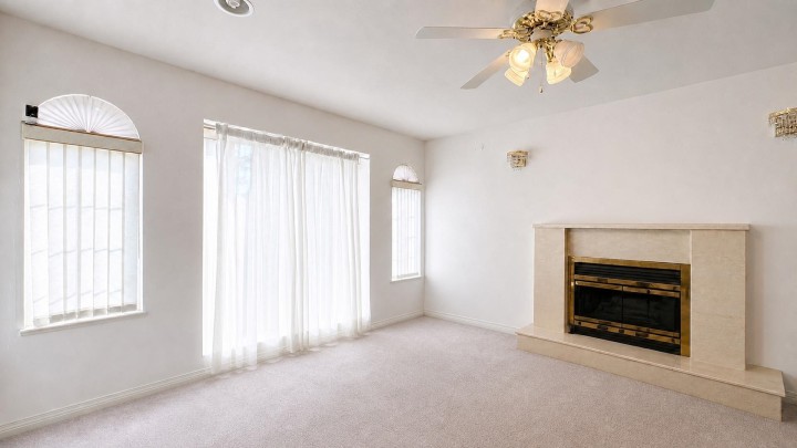 Photo 2 at 3211 Queens Avenue, Collingwood VE, Vancouver East