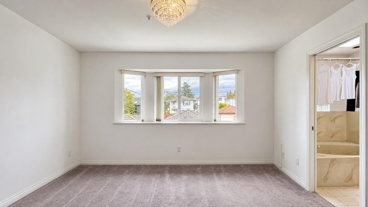 Photo 11 at 3211 Queens Avenue, Collingwood VE, Vancouver East