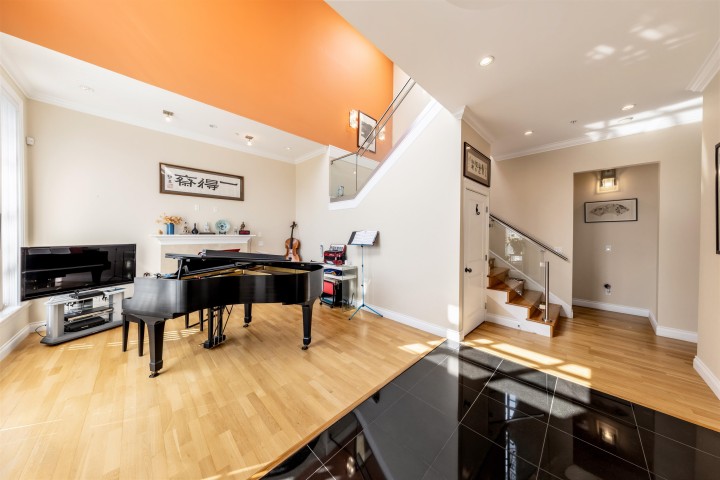 Photo 3 at 1225 Hazelton Street, Renfrew VE, Vancouver East