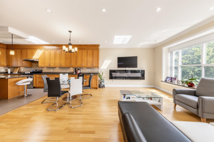 Photo 14 at 1225 Hazelton Street, Renfrew VE, Vancouver East