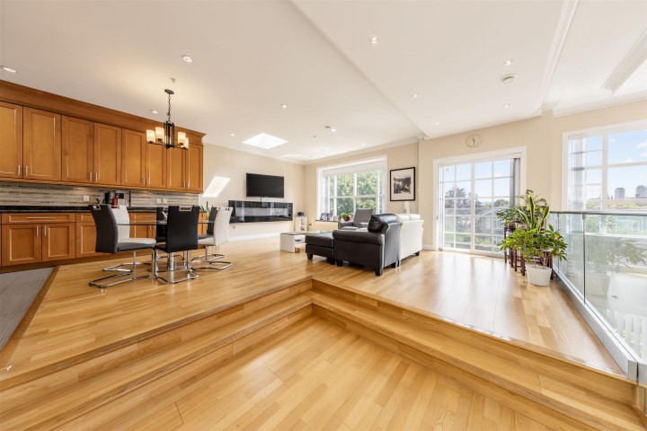 Photo 11 at 1225 Hazelton Street, Renfrew VE, Vancouver East