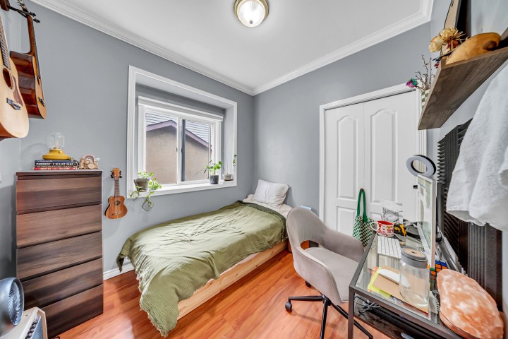 Photo 16 at 331 E 61st Avenue, South Vancouver, Vancouver East