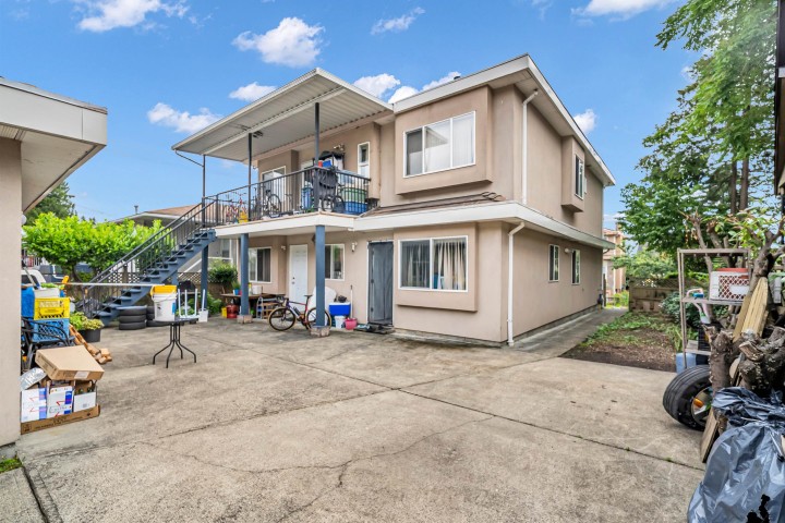 Photo 32 at 331 E 61st Avenue, South Vancouver, Vancouver East