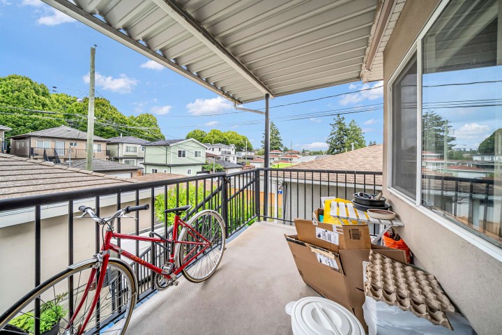 Photo 31 at 331 E 61st Avenue, South Vancouver, Vancouver East