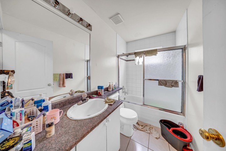 Photo 25 at 331 E 61st Avenue, South Vancouver, Vancouver East