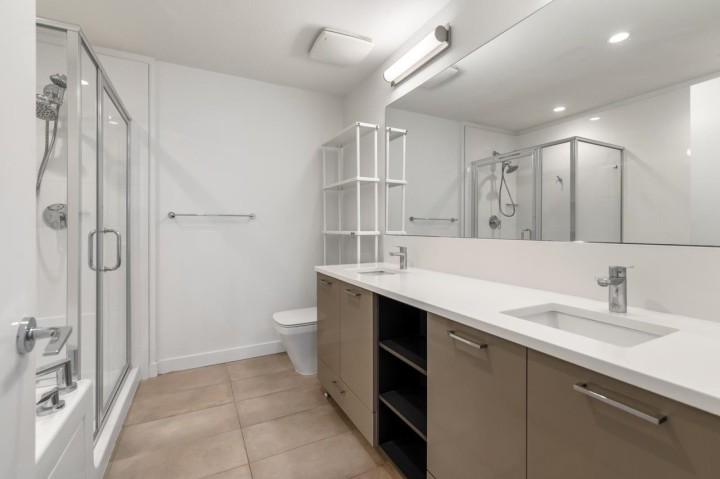 Photo 14 at 302 - 3581 Ross Drive, University VW, Vancouver West