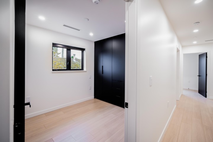 Photo 16 at 7962 Inverness Street, South Vancouver, Vancouver East