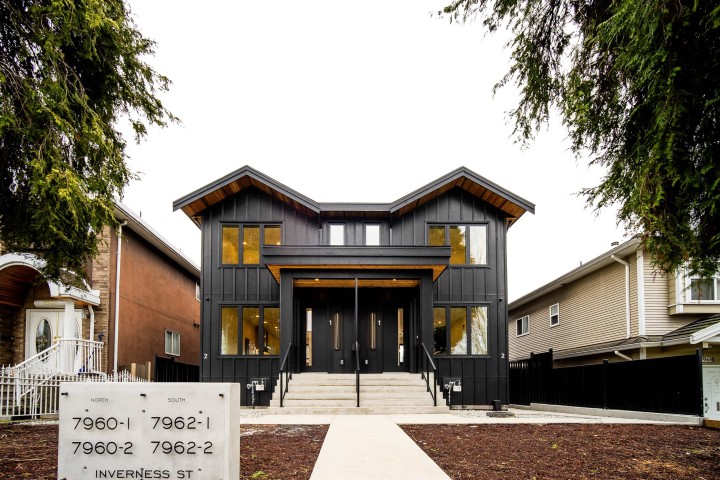 Photo 1 at 7962 Inverness Street, South Vancouver, Vancouver East