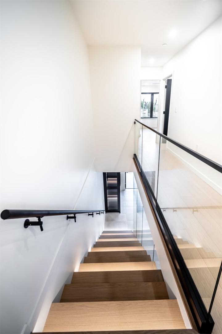 Photo 15 at 7962 Inverness Street, South Vancouver, Vancouver East