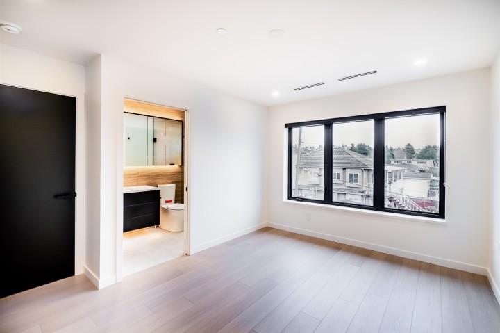 Photo 19 at 7962 Inverness Street, South Vancouver, Vancouver East