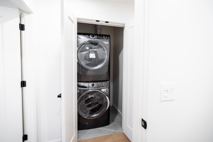 Photo 13 at 7960 Inverness Street, South Vancouver, Vancouver East