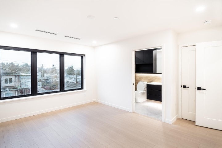 Photo 16 at 7960 Inverness Street, South Vancouver, Vancouver East