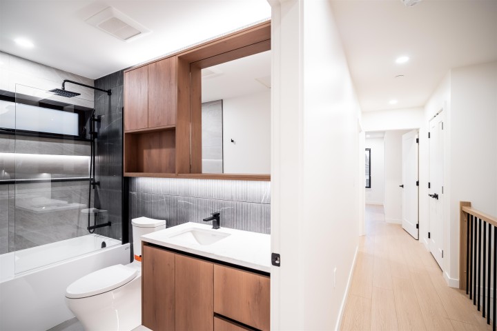 Photo 11 at 7960 Inverness Street, South Vancouver, Vancouver East