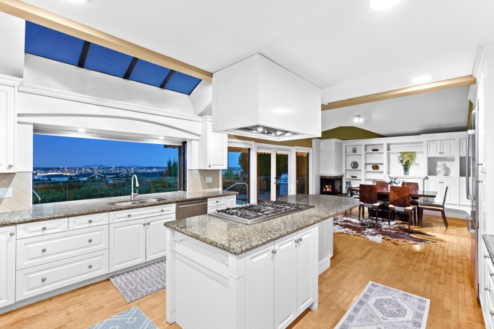 Photo 8 at 1285 Chartwell Crescent, Chartwell, West Vancouver