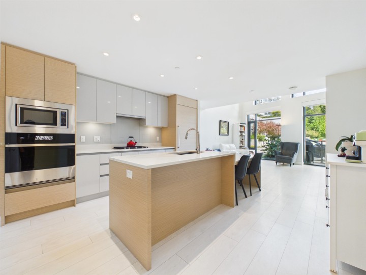 Photo 6 at 3544 Sawmill Crescent, South Marine, Vancouver East