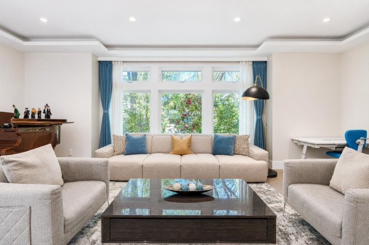 Photo 4 at 2374 W 35th Avenue, Quilchena, Vancouver West
