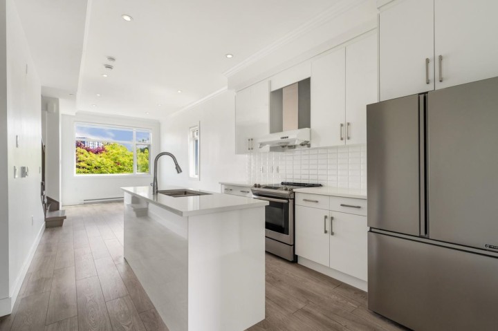 Photo 2 at 5043 Chambers Street, Collingwood VE, Vancouver East