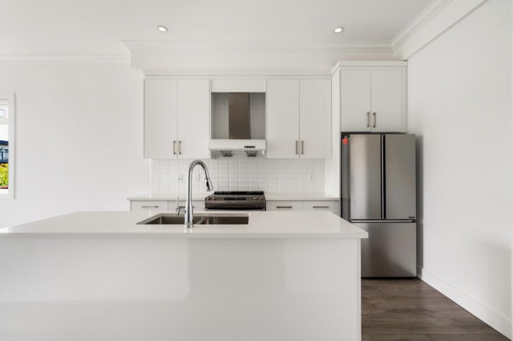Photo 3 at 5043 Chambers Street, Collingwood VE, Vancouver East