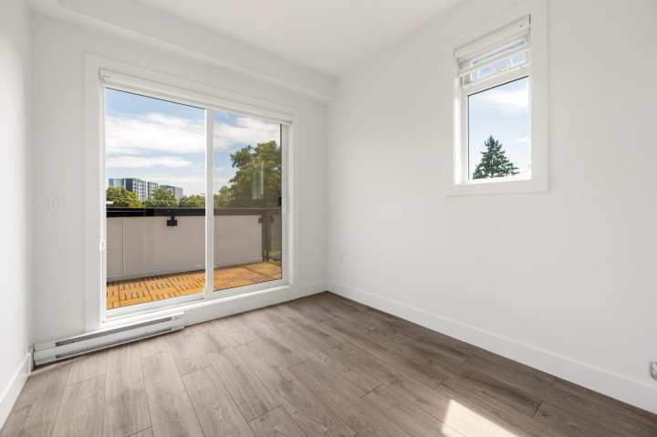 Photo 14 at 5043 Chambers Street, Collingwood VE, Vancouver East