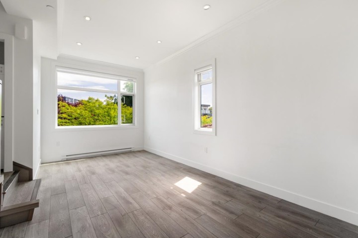 Photo 8 at 5043 Chambers Street, Collingwood VE, Vancouver East