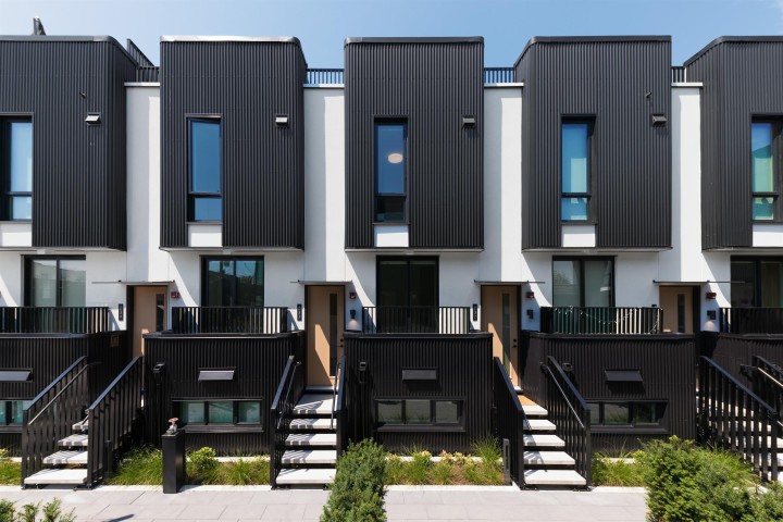 Photo 1 at 233 - 2830 Nanaimo Street, Renfrew Heights, Vancouver East