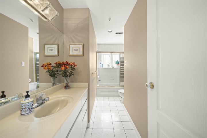 Photo 13 at 3838 Penticton Street, Renfrew Heights, Vancouver East