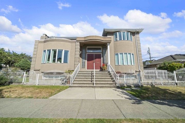 Photo 1 at 3838 Penticton Street, Renfrew Heights, Vancouver East