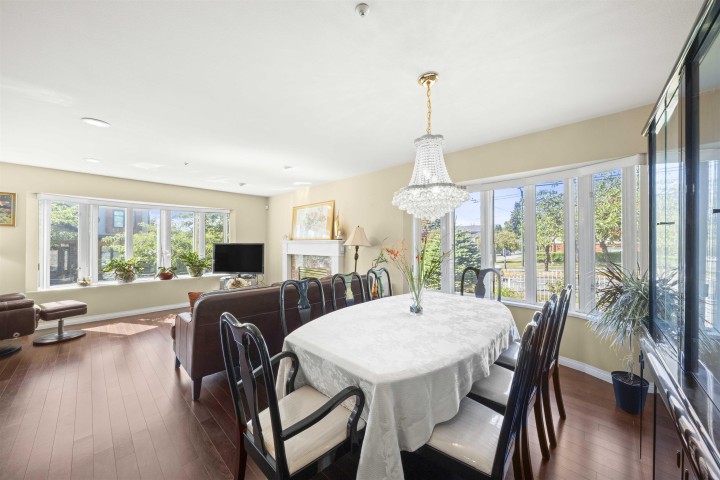Photo 5 at 3838 Penticton Street, Renfrew Heights, Vancouver East
