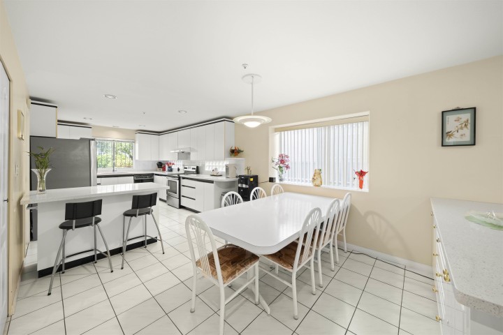 Photo 9 at 3838 Penticton Street, Renfrew Heights, Vancouver East