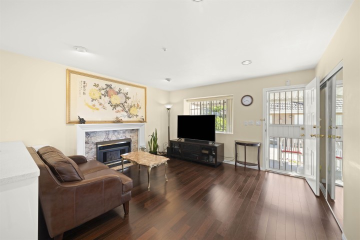 Photo 10 at 3838 Penticton Street, Renfrew Heights, Vancouver East