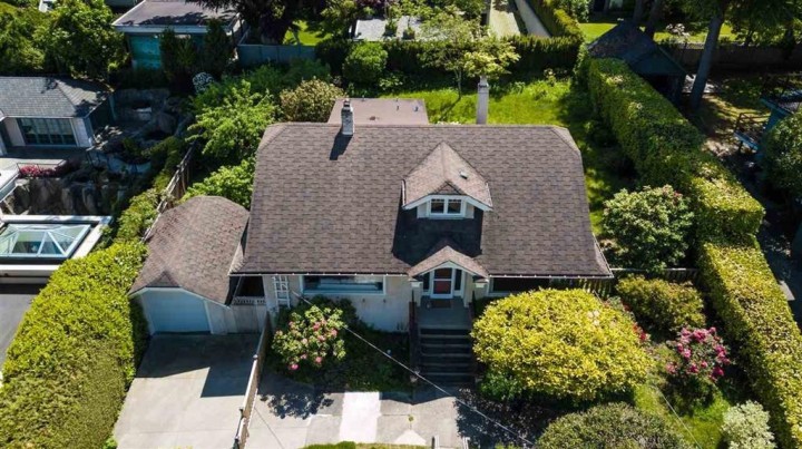 Photo 2 at 4674 W 4th Avenue, Point Grey, Vancouver West