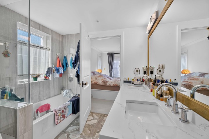 Photo 14 at 451 W 63rd Avenue, Marpole, Vancouver West