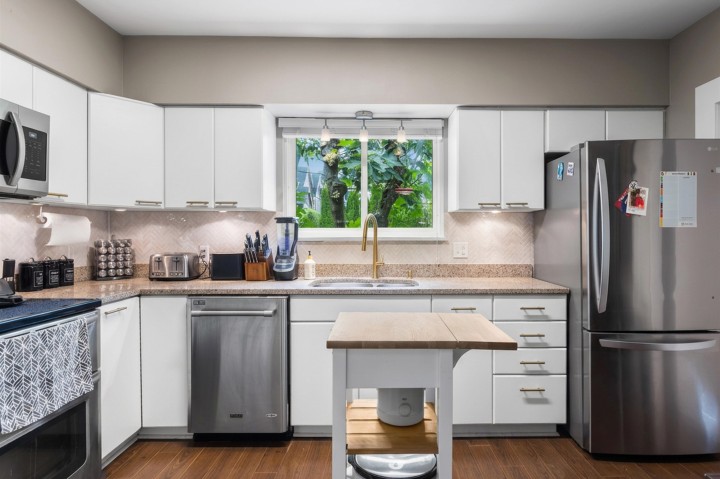 Photo 13 at 3026 Point Grey Road, Kitsilano, Vancouver West