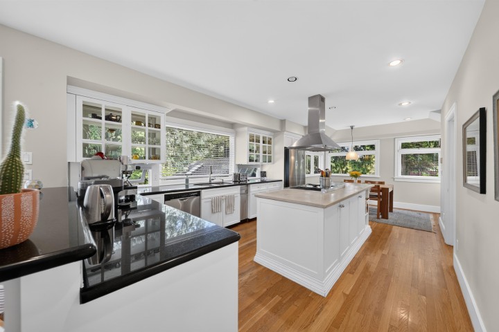 Photo 14 at 4655 W 6th Avenue, Point Grey, Vancouver West