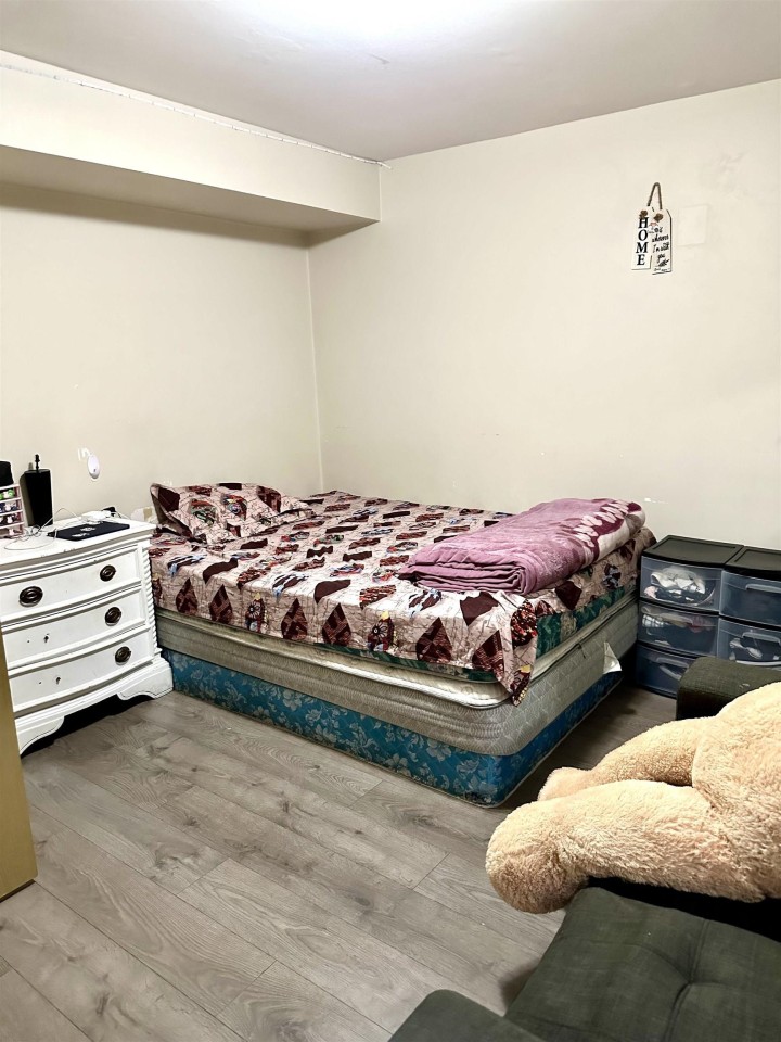 Photo 12 at 6915 Beatrice Street, Killarney VE, Vancouver East
